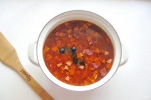 Солянка с куриными сердечками