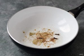 Соус из ревеня