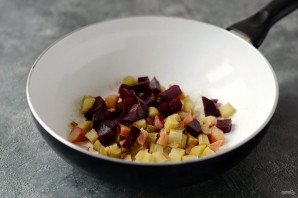 Соус из ревеня