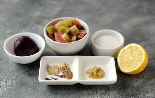 Соус из ревеня