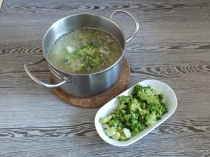 Суп с говядиной и брокколи