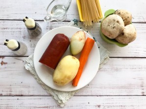 Суп с колбасой и грибами Суп с колбасой и грибами