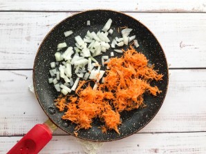 Суп с колбасой и грибами Суп с колбасой и грибами