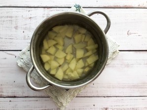 Суп с колбасой и грибами Суп с колбасой и грибами