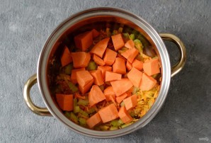 Томатный суп-пюре с сельдереем