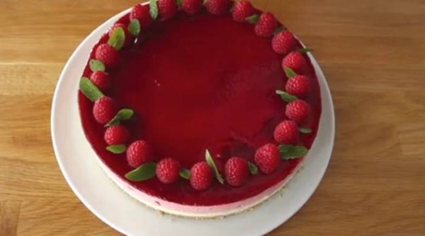 Торт без выпечки из печенья, рецепт в домашних условиях Торт без выпечки из печенья, рецепт в домашних условиях