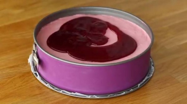 Торт без выпечки из печенья, рецепт в домашних условиях Торт без выпечки из печенья, рецепт в домашних условиях