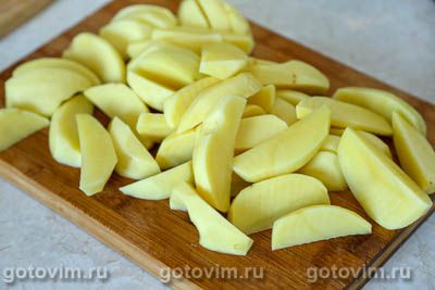 Тушеная курица с картошкой и баклажанами Тушеная курица с картошкой и баклажанами