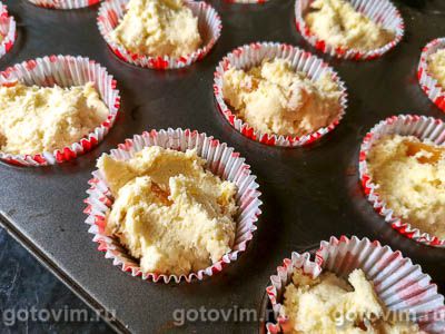 Творожные кексы в формочках с цукатами из папайей