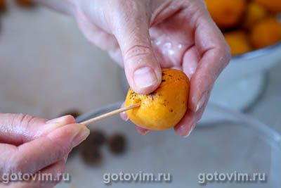 Варенье из абрикосов с грецкими орехами Варенье из абрикосов с грецкими орехами