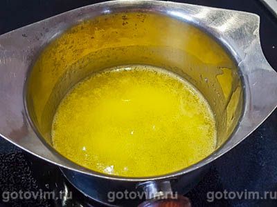 Венский шницель с анчоусовым маслом и салатом