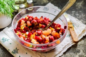 Винегрет с колбасой