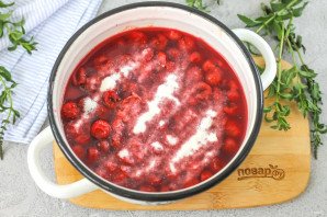 Вишневое кули для торта