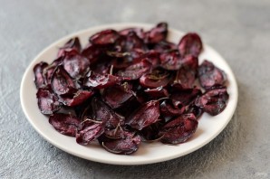  Вяленые сливы с чесноком и тимьяном