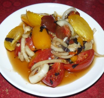 Закуска из помидоров в остро-сладком маринаде