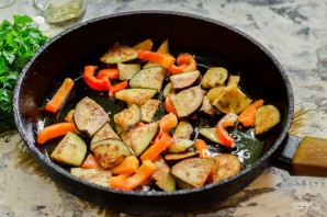 Баклажаны со сливами