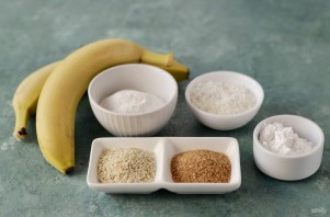 Бананы в кокосовой стружке