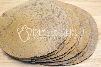 Блинный торт с печенью