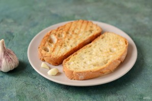 Брускетта с лисичками