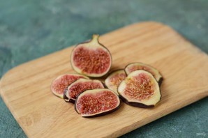 Брускетты с инжиром