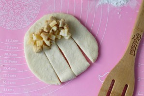 Булочки с курицей и сыром