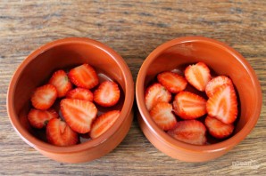 Десерт из сметаны и клубники Десерт из сметаны и клубники