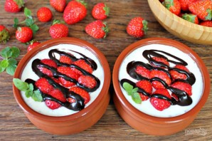 Десерт из сметаны и клубники Десерт из сметаны и клубники