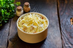 Диетический жульен с курицей Диетический жульен с курицей