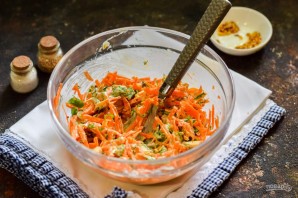 Грузинский салат с курицей Грузинский салат с курицей