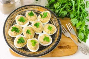 Яйца фаршированные сардинами