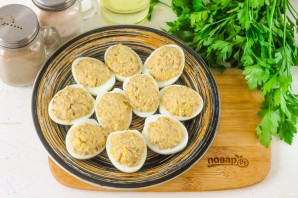 Яйца фаршированные сардинами