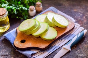 Кабачки с сулугуни в духовке Кабачки с сулугуни в духовке