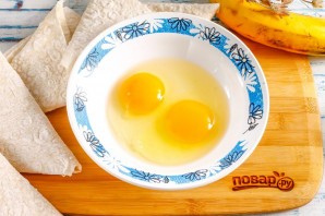 Конвертики из лаваша с творогом и бананом