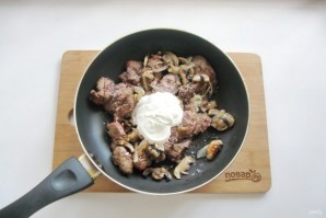 Куриная печень в йогурте