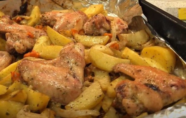 Куриные крылышки с корочкой в духовке — 5 рецептов с фотографиями Куриные крылышки с корочкой в духовке — 5 рецептов с фотографиями