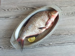 Лещ с картошкой в духовке