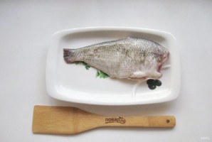 Лещ в духовке с картофелем