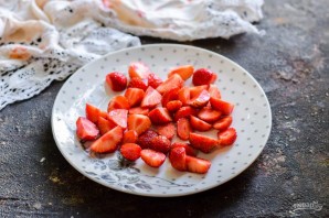 Макароны с клубникой Макароны с клубникой