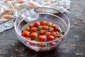 Макароны с клубникой Макароны с клубникой