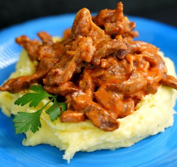 Мясо просто ХИТ, просто тает во рту! Бефстроганов из говядины Мясо просто ХИТ, просто тает во рту! Бефстроганов из говядины