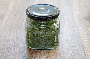 Морковная ботва на зиму