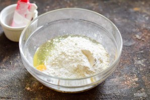 Оладьи со сливами Оладьи со сливами