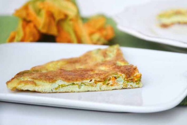 Омлет на сковороде с молоком и сыром — 5 простых рецептов с фото Омлет на сковороде с молоком и сыром — 5 простых рецептов с фото