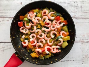 Овощное рагу с креветками Овощное рагу с креветками