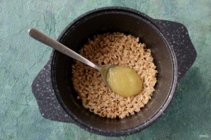 Овсянка с яблочным пюре