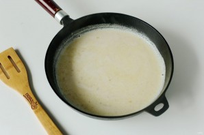 Печень в соусе "Бешамель"