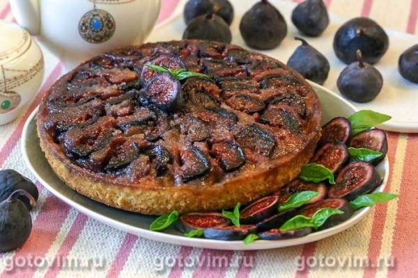 Пирог-перевертыш с инжиром Пирог-перевертыш с инжиром