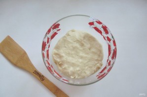 Пирог с сухофруктами из дрожжевого теста