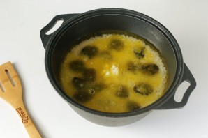 Плов с бараниной и черносливом