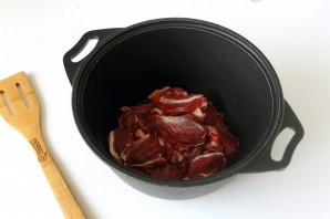 Плов с бараниной и черносливом